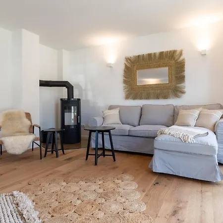 Reetdachhaus Strandhus Reetdachhaus Strandhus 1 Tatil Evi